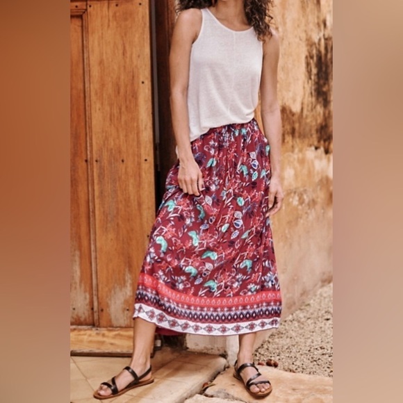 Excellent Condition, Garnet Hill Red "Raelle Midi Skirt" w/ Pockets, Size L/XL - Picture 3 of 16